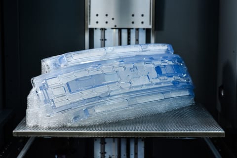 Somos WaterShed alapanyagból 3D nyomtatott autóipari alkatrész