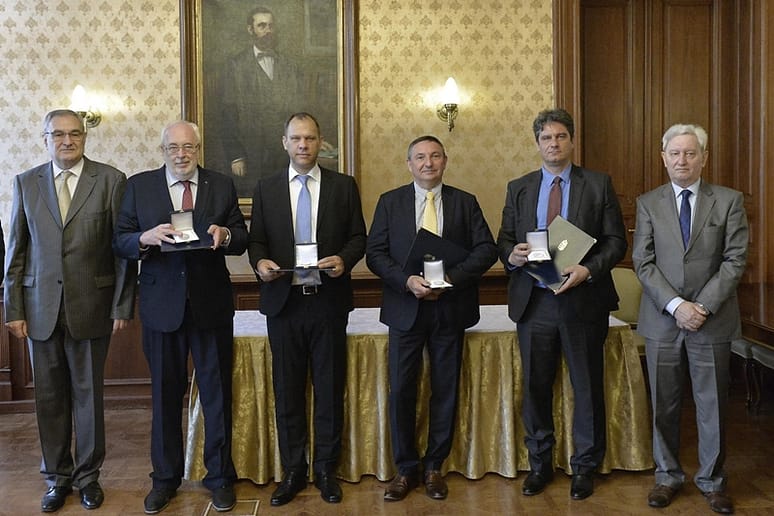 Az Ipar 4.0 kitüntetettjei és a díjat átadó ITM államtitkárok